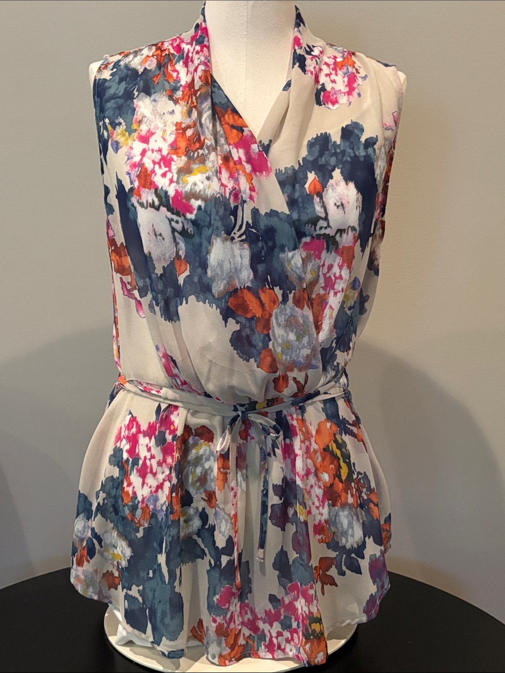 Gorgeous Unique Anthropologie Sleeveless Floral Chiffon Tie-Waist Blouse Exc Con